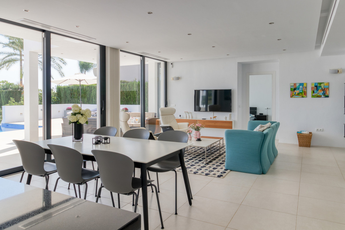 4 Bed Townhouse for sale in La Cala De Mijas Costa Del Sol, Málaga, Spain