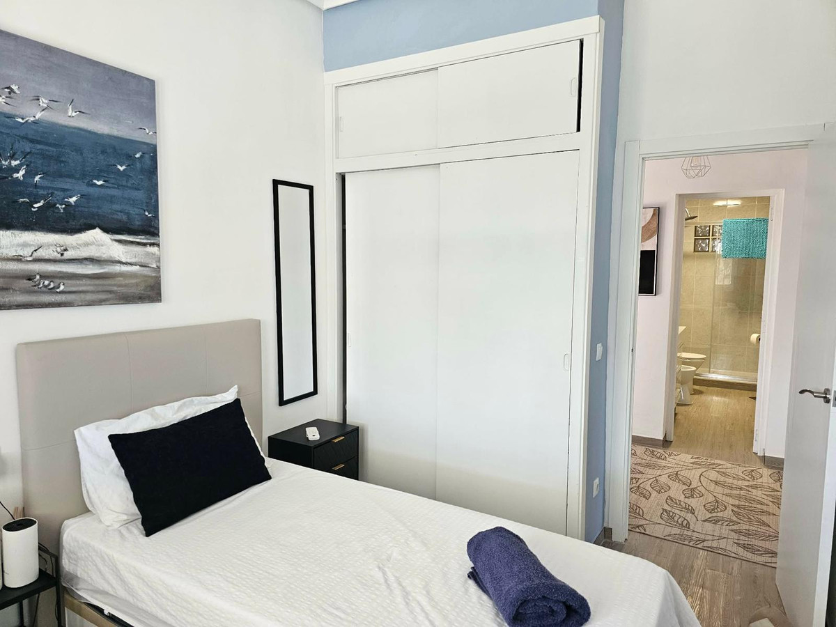 Se vende Villa - Chalet de 4 dormitorios en Costa Blanca, Alicante, España