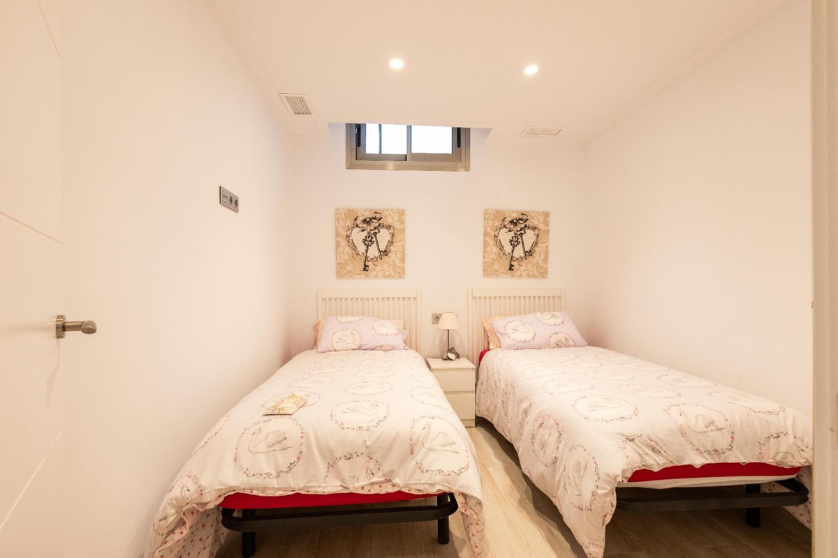 4 Bed Townhouse for sale in Orihuela Costa Costa Blanca, Alicante, Spain
