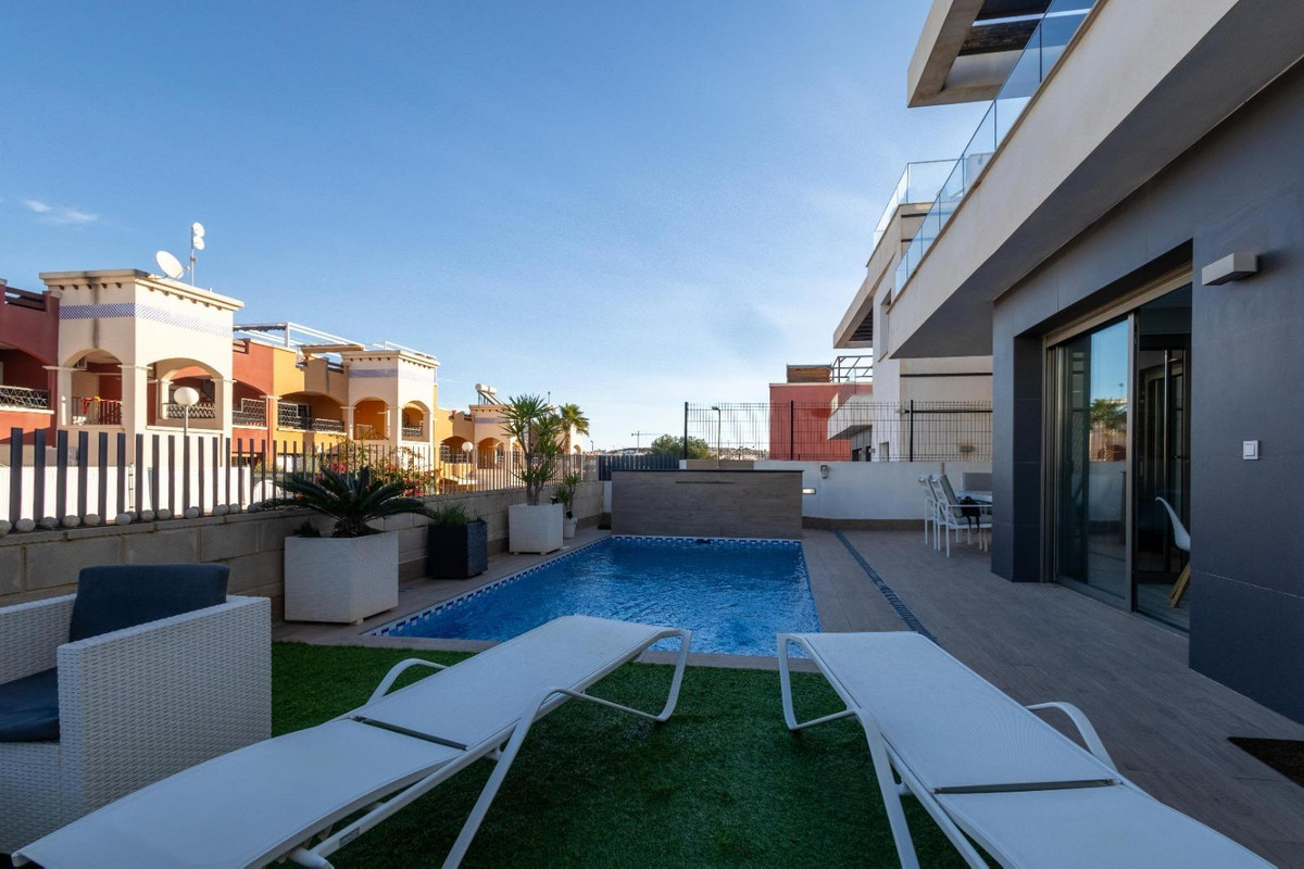 4 Bed Townhouse for sale in Orihuela Costa Costa Blanca, Alicante, Spain