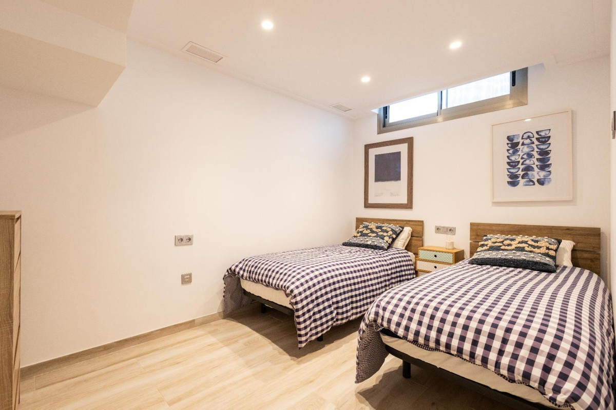 4 Bed Townhouse for sale in Orihuela Costa Costa Blanca, Alicante, Spain