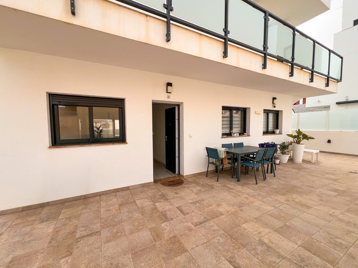 Se vende Apartamento Planta Baja de 3 dormitorios en Costa Blanca, Alicante, España