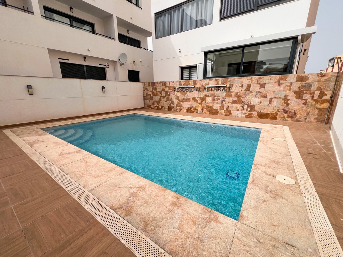 Se vende Apartamento Planta Baja de 3 dormitorios en Costa Blanca, Alicante, España