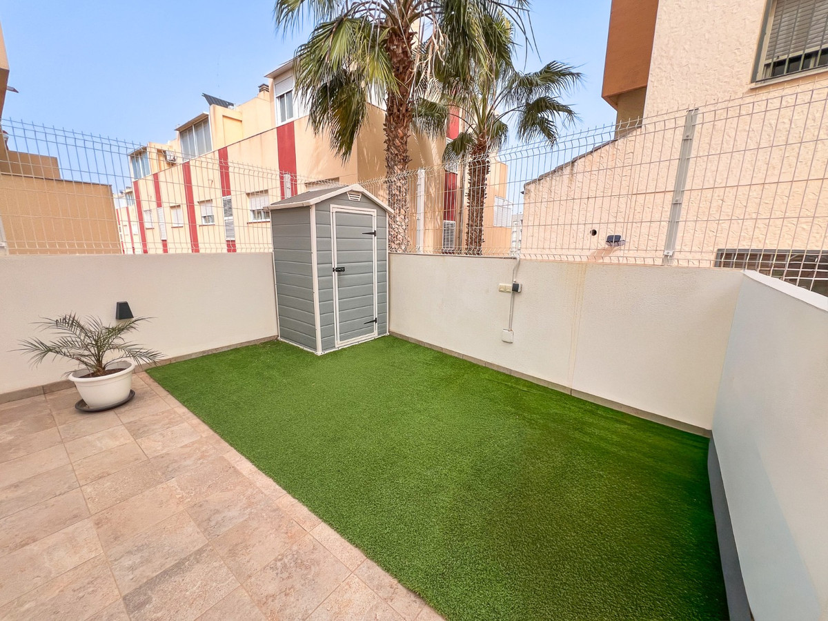 Se vende Apartamento Planta Baja de 3 dormitorios en Costa Blanca, Alicante, España
