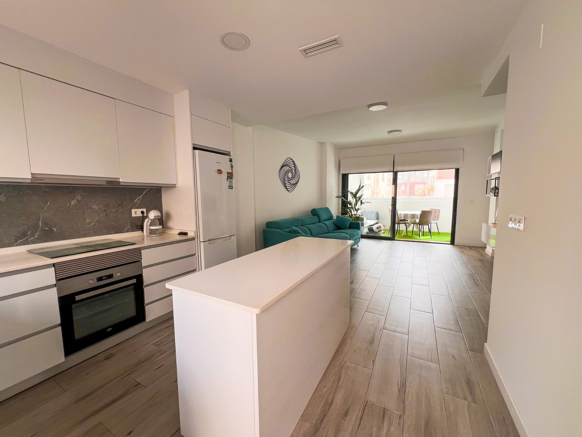 Se vende Apartamento Planta Baja de 3 dormitorios en Costa Blanca, Alicante, España