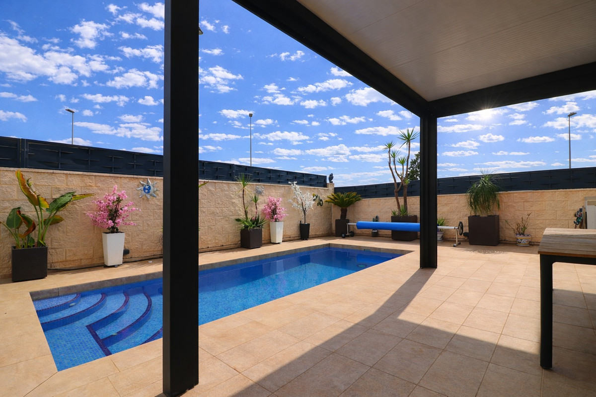 3 Bed Townhouse for sale in Benijofar Costa Blanca, Alicante, Spain