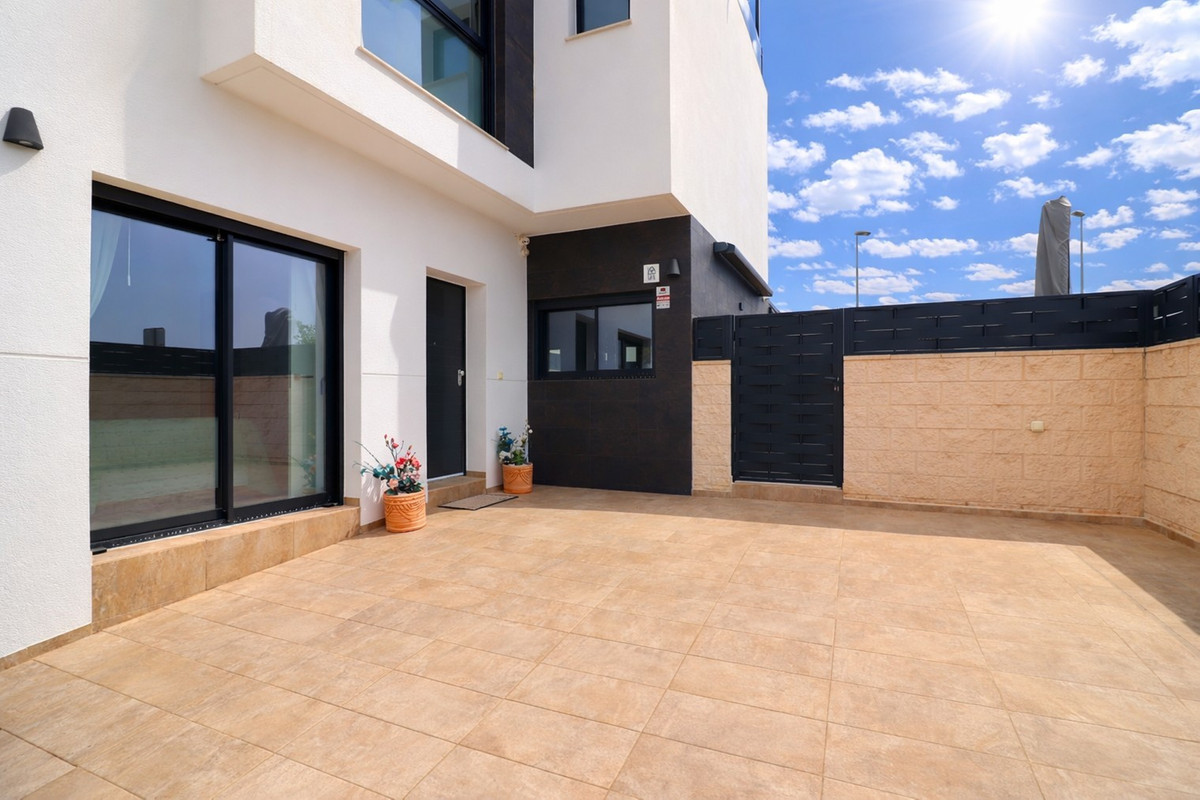 3 Bed Townhouse for sale in Benijofar Costa Blanca, Alicante, Spain