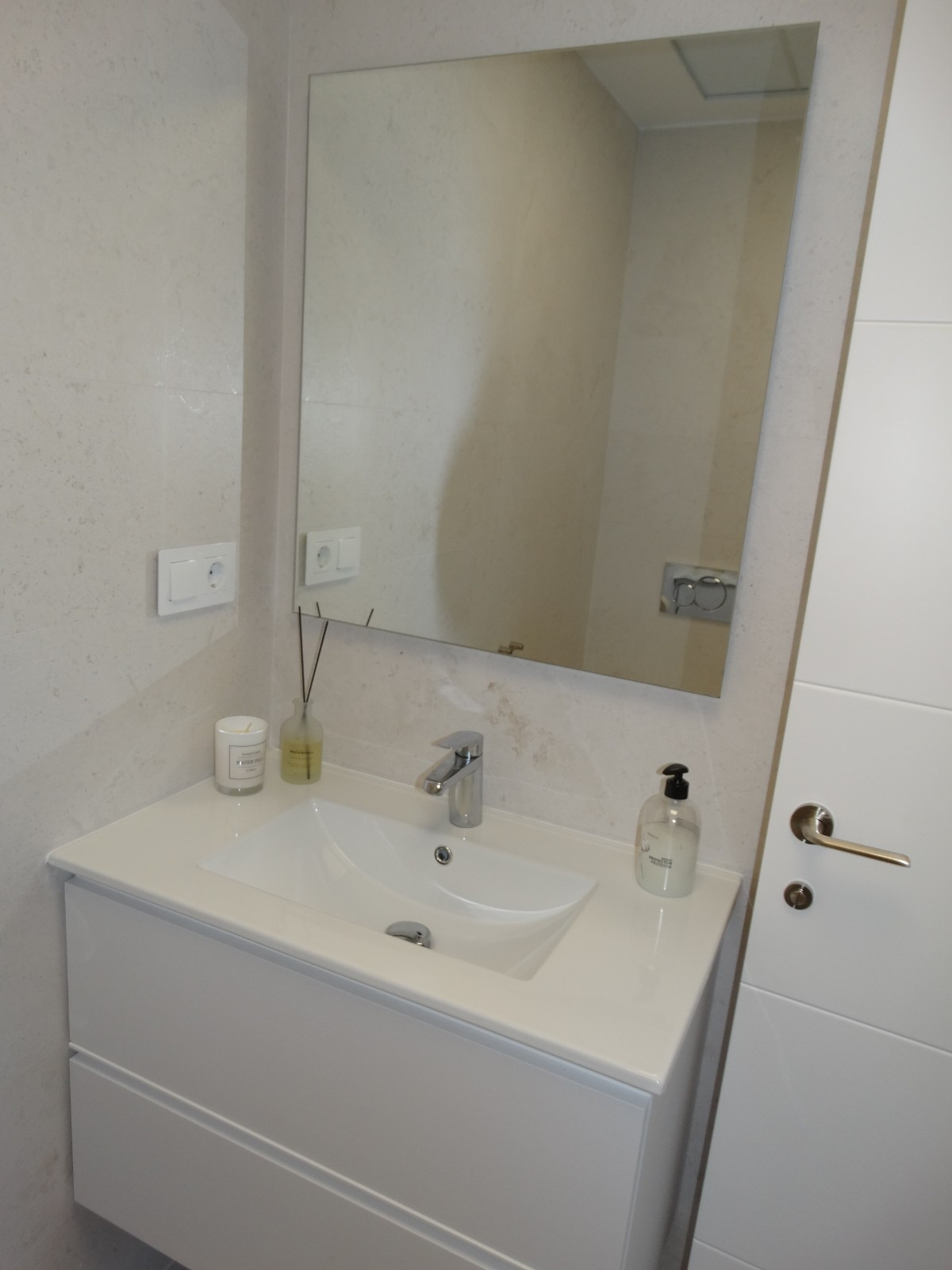 Se vende Apartamento en Planta Última de 3 dormitorios en Costa Blanca, Alicante, España