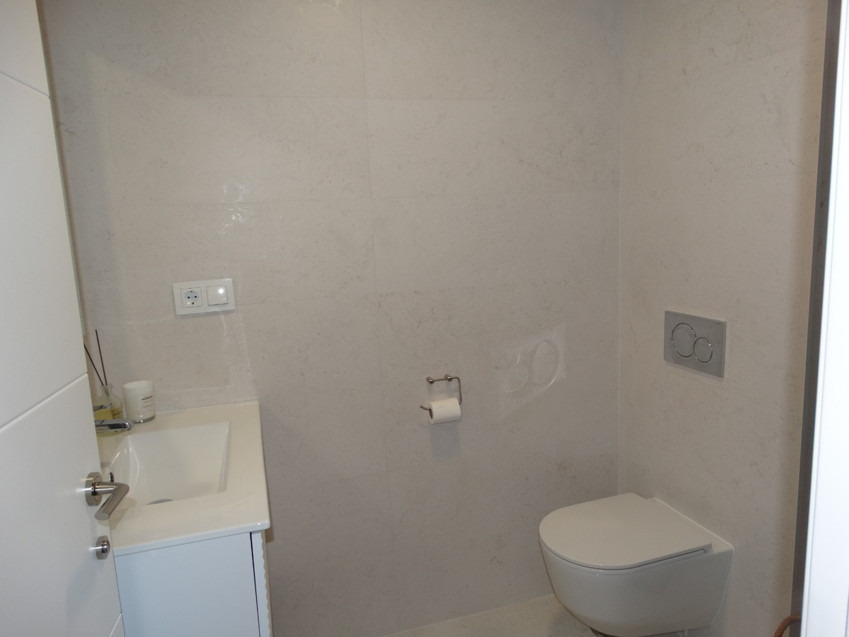 Se vende Apartamento en Planta Última de 3 dormitorios en Costa Blanca, Alicante, España