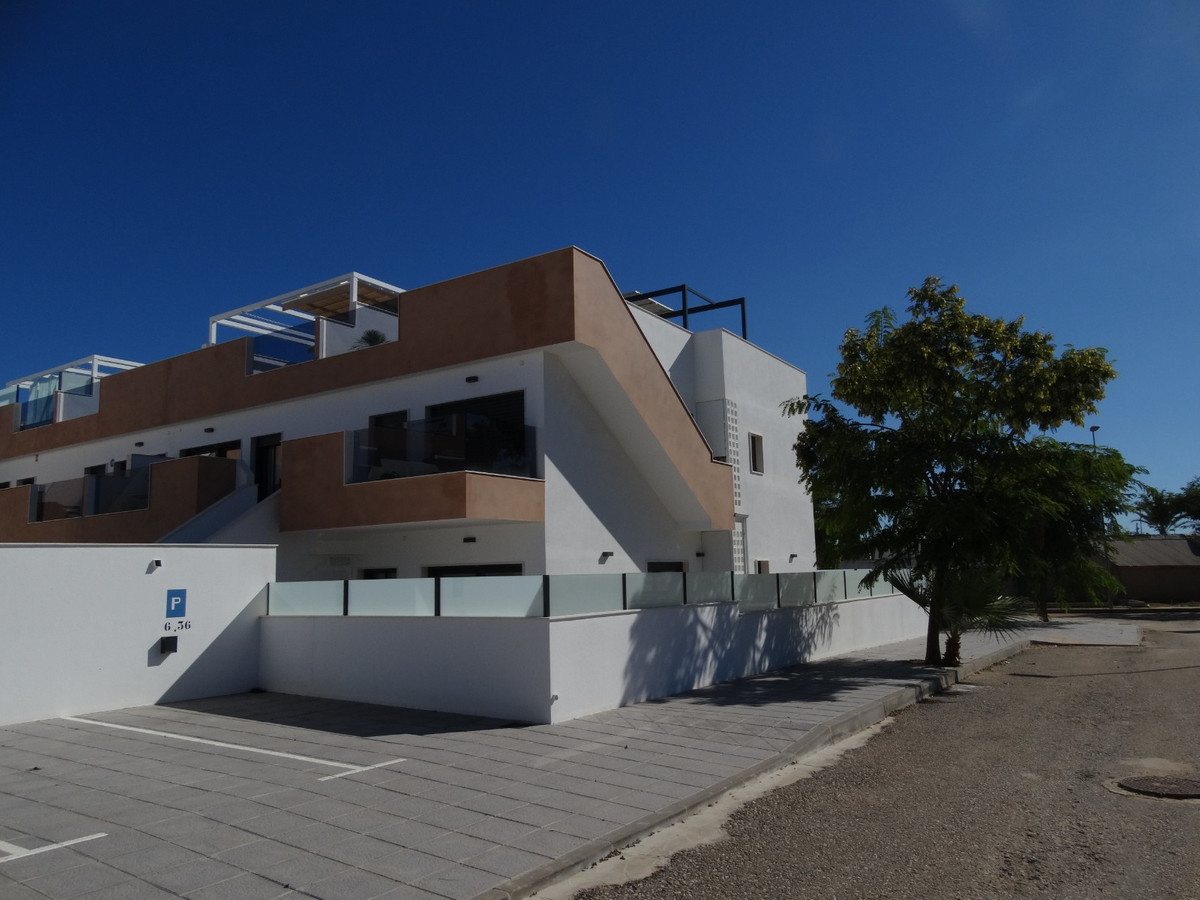 Se vende Apartamento en Planta Última de 3 dormitorios en Costa Blanca, Alicante, España