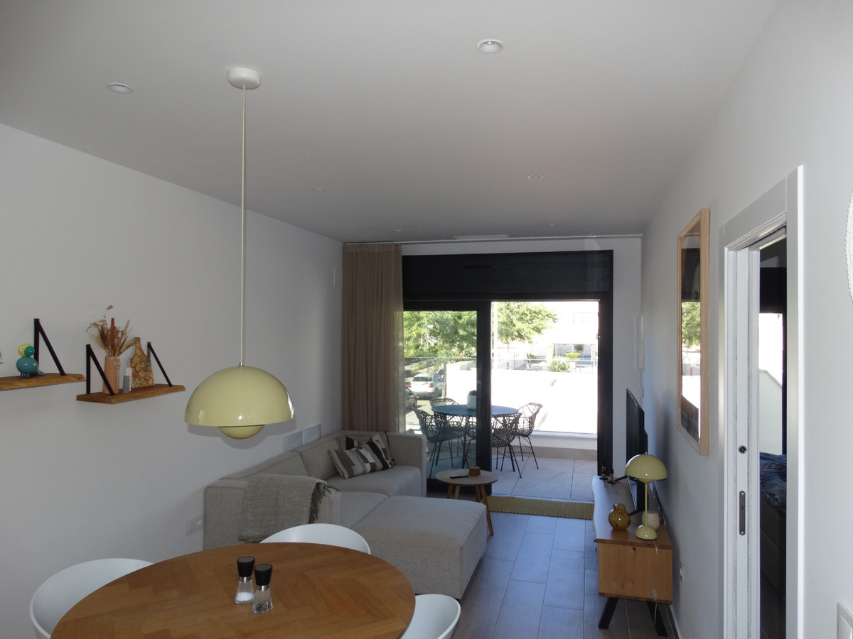 Se vende Apartamento en Planta Última de 3 dormitorios en Costa Blanca, Alicante, España