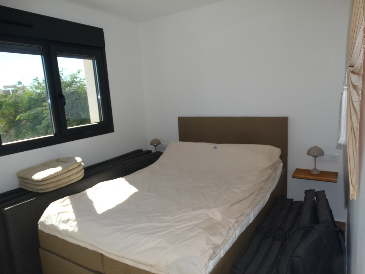 Se vende Apartamento en Planta Última de 3 dormitorios en Costa Blanca, Alicante, España