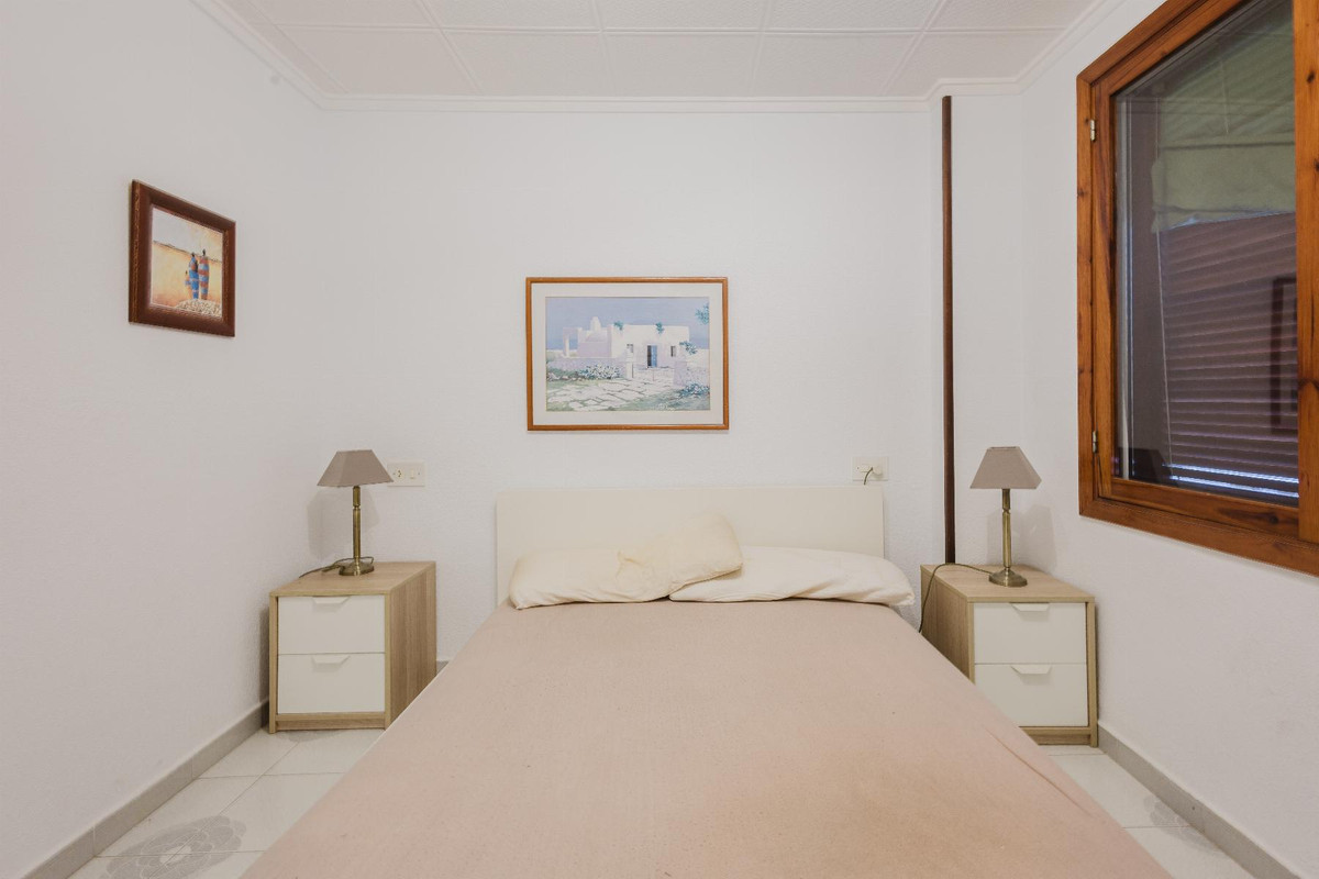 Se vende Apartamento Planta Media de 3 dormitorios en Costa Blanca, Alicante, España