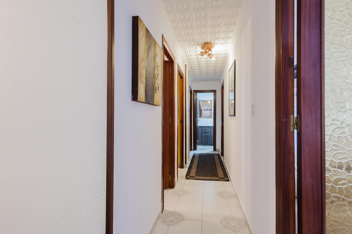 Se vende Apartamento Planta Media de 3 dormitorios en Costa Blanca, Alicante, España