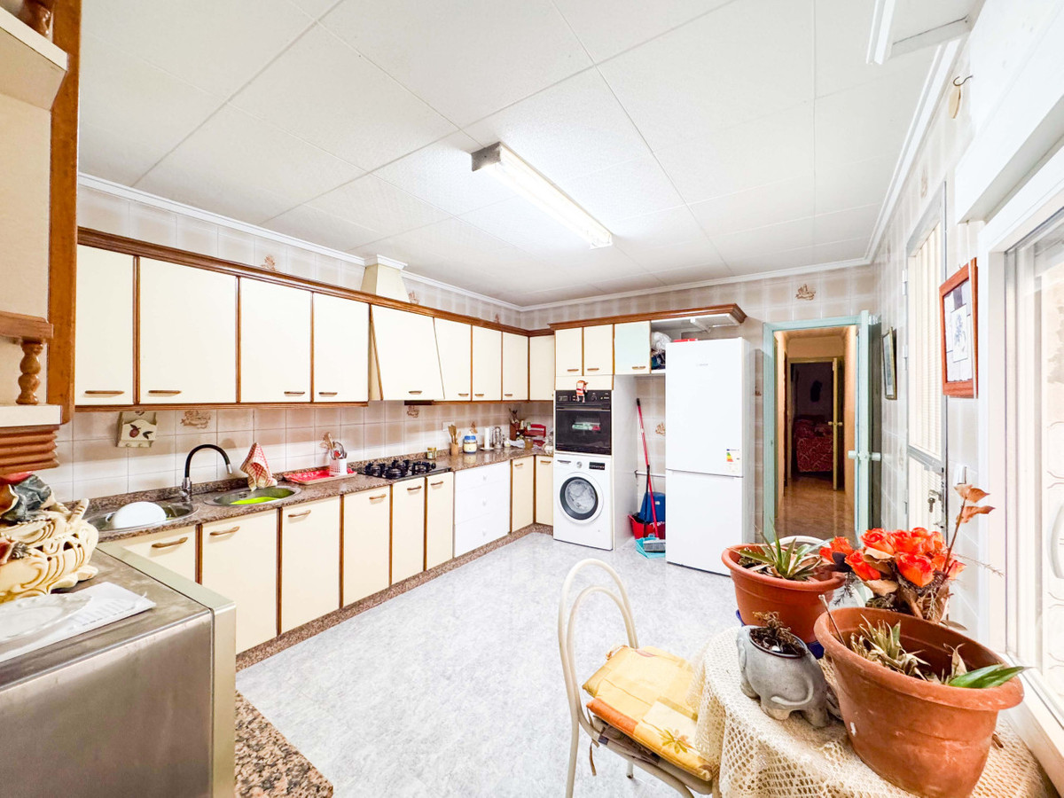 Se vende Apartamento Planta Baja de 3 dormitorios en Costa Blanca, Alicante, España
