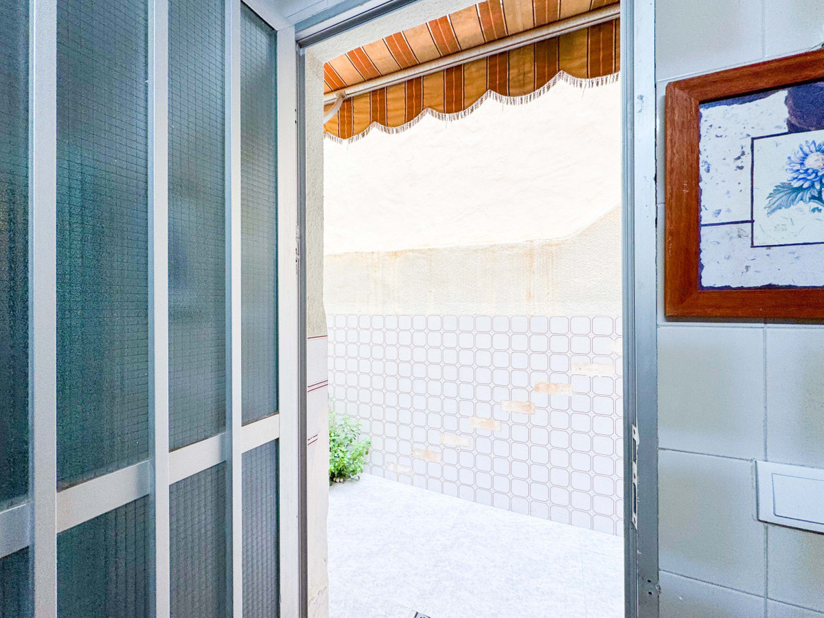 Se vende Apartamento Planta Baja de 3 dormitorios en Costa Blanca, Alicante, España