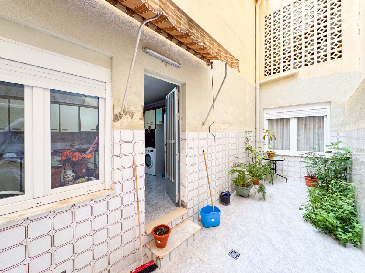 Se vende Apartamento Planta Baja de 3 dormitorios en Costa Blanca, Alicante, España