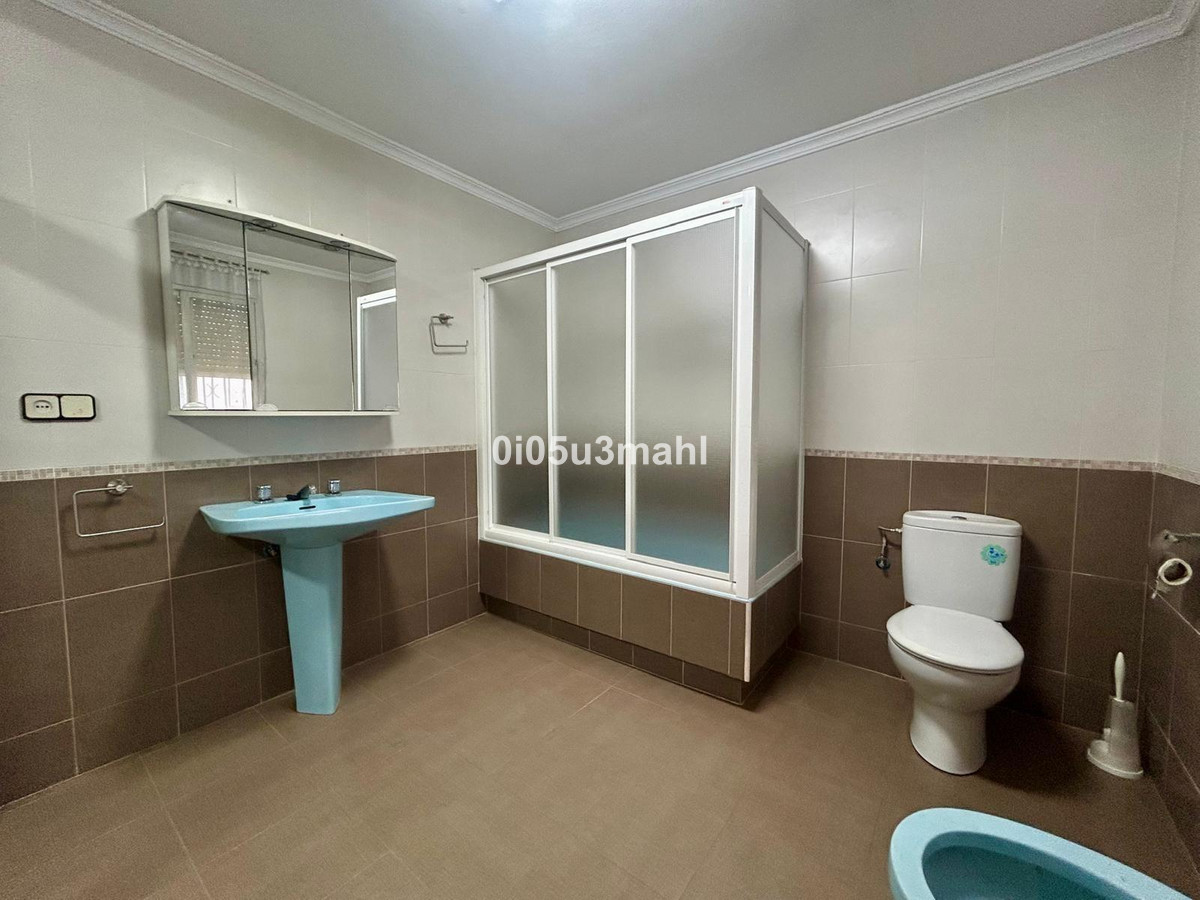 4 Bed Townhouse for sale in Málaga Costa Del Sol, Málaga, Spain