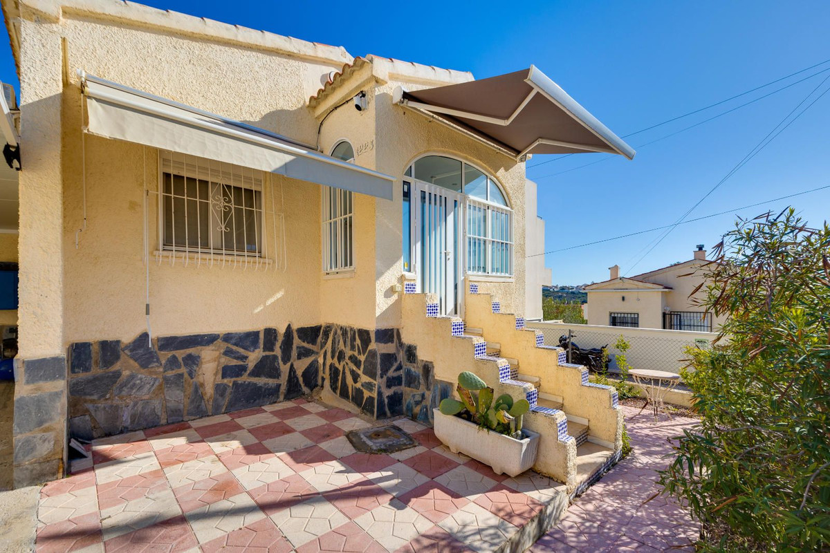 2 Bed Townhouse for sale in San Fulgencio Costa Blanca, Alicante, Spain