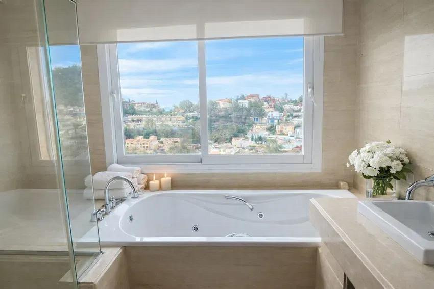 4 Bed Townhouse for sale in Málaga Costa Del Sol, Málaga, Spain