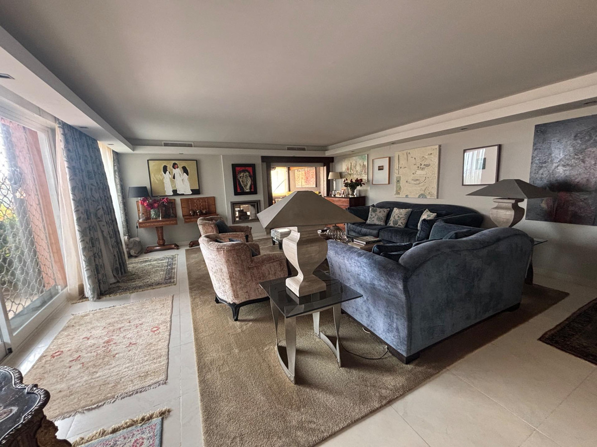 4 Bed Townhouse for sale in Málaga Costa Del Sol, Málaga, Spain