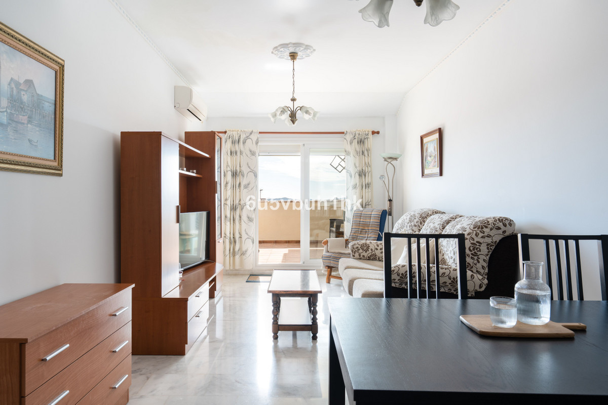 2 Bed Apartment for sale in Fuengirola Costa Del Sol, Málaga, Spain