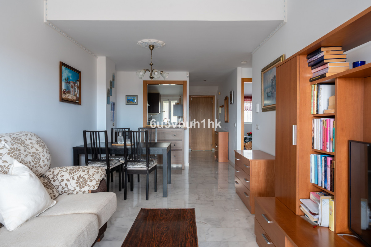 2 Bed Apartment for sale in Fuengirola Costa Del Sol, Málaga, Spain