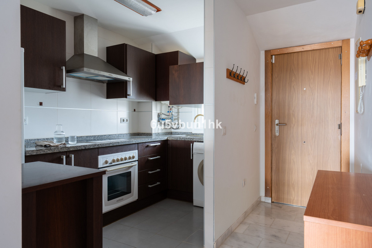 2 Bed Apartment for sale in Fuengirola Costa Del Sol, Málaga, Spain