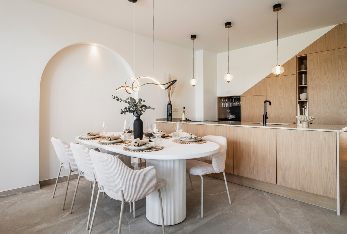 4 Bed Townhouse for sale in Nueva Andalucía Costa Del Sol, Málaga, Spain
