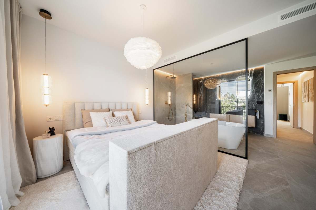 4 Bed Townhouse for sale in Nueva Andalucía Costa Del Sol, Málaga, Spain