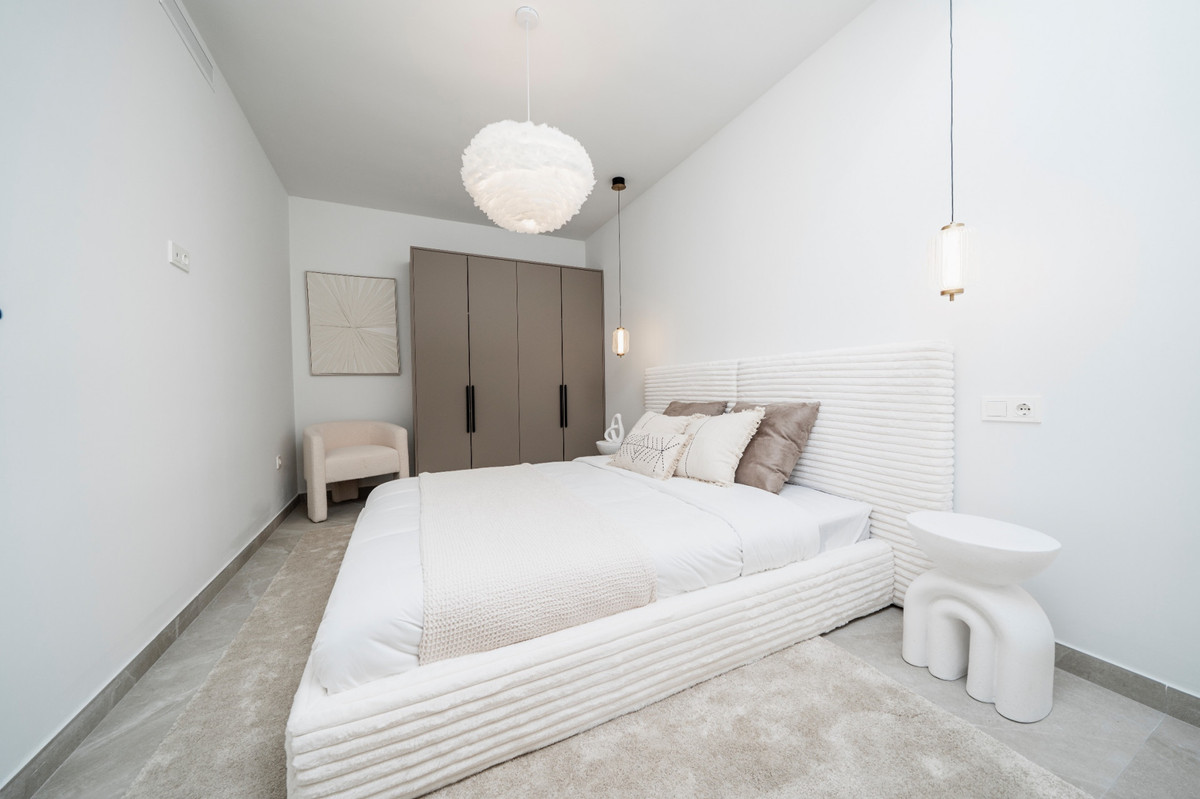 4 Bed Townhouse for sale in Nueva Andalucía Costa Del Sol, Málaga, Spain