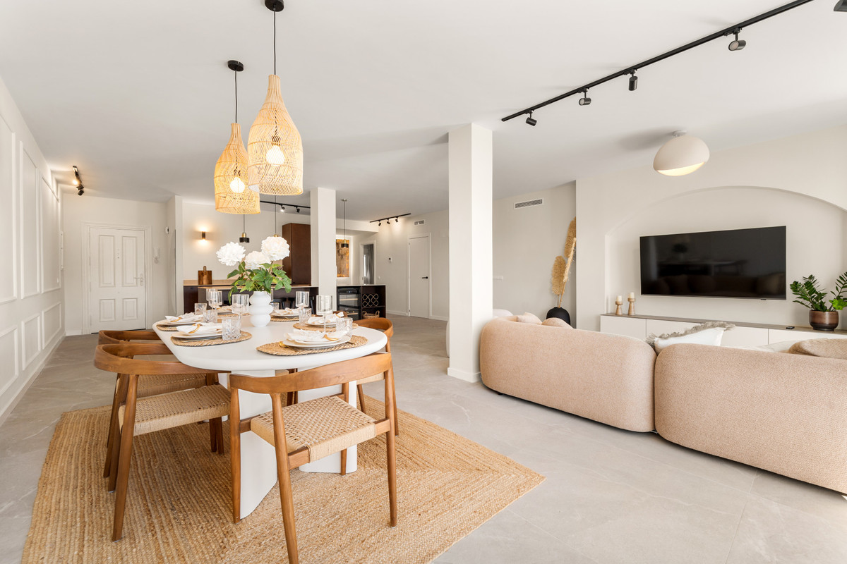 3 Bed Apartment for sale in La Quinta Costa Del Sol, Málaga, Spain