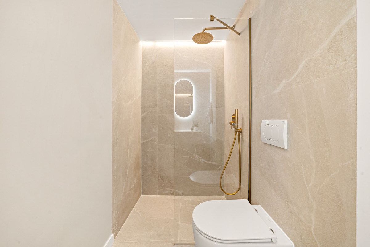 3 Bed Apartment for sale in La Quinta Costa Del Sol, Málaga, Spain