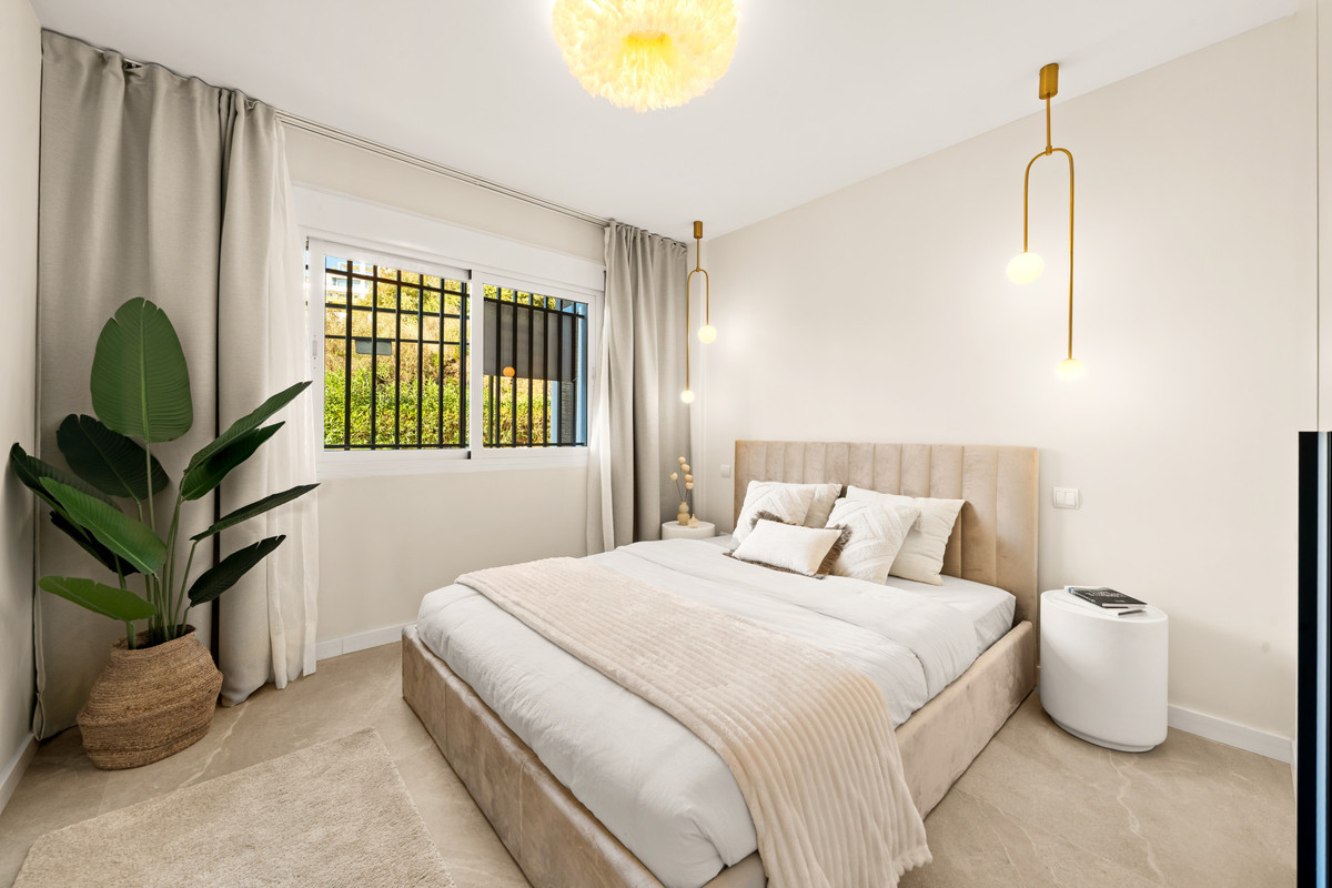 3 Bed Apartment for sale in La Quinta Costa Del Sol, Málaga, Spain