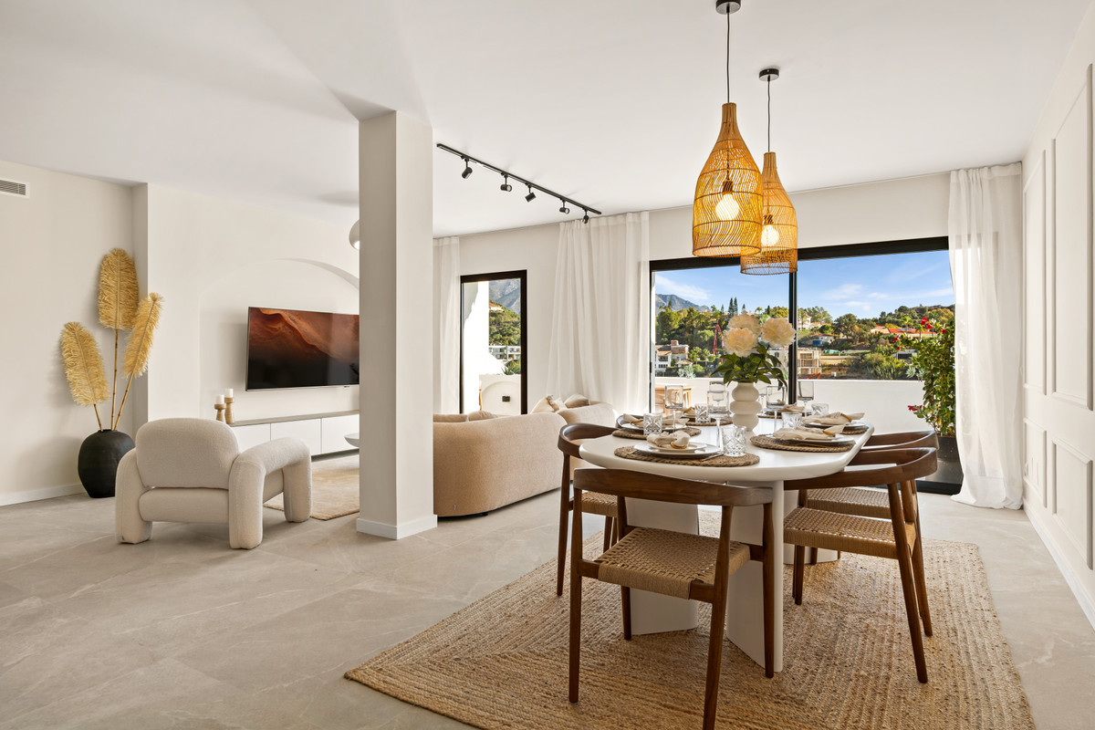 3 Bed Apartment for sale in La Quinta Costa Del Sol, Málaga, Spain