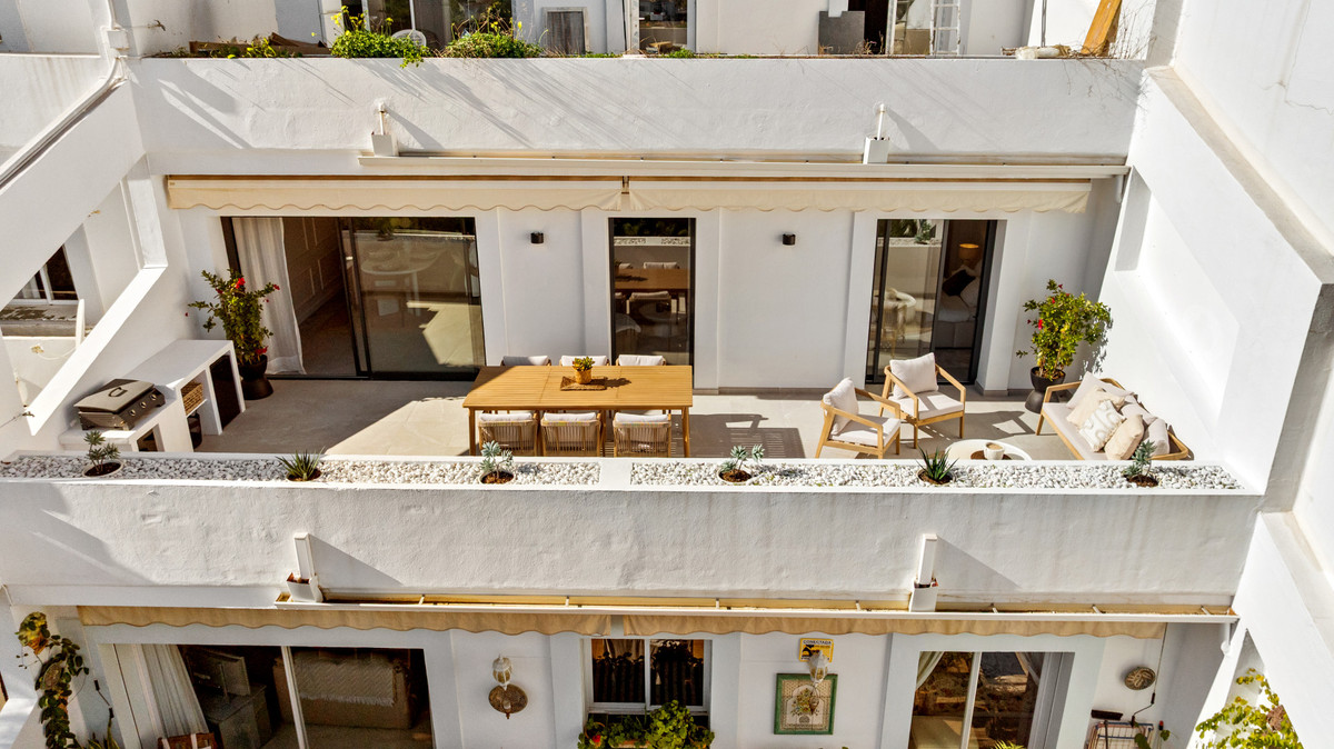 3 Bed Apartment for sale in La Quinta Costa Del Sol, Málaga, Spain