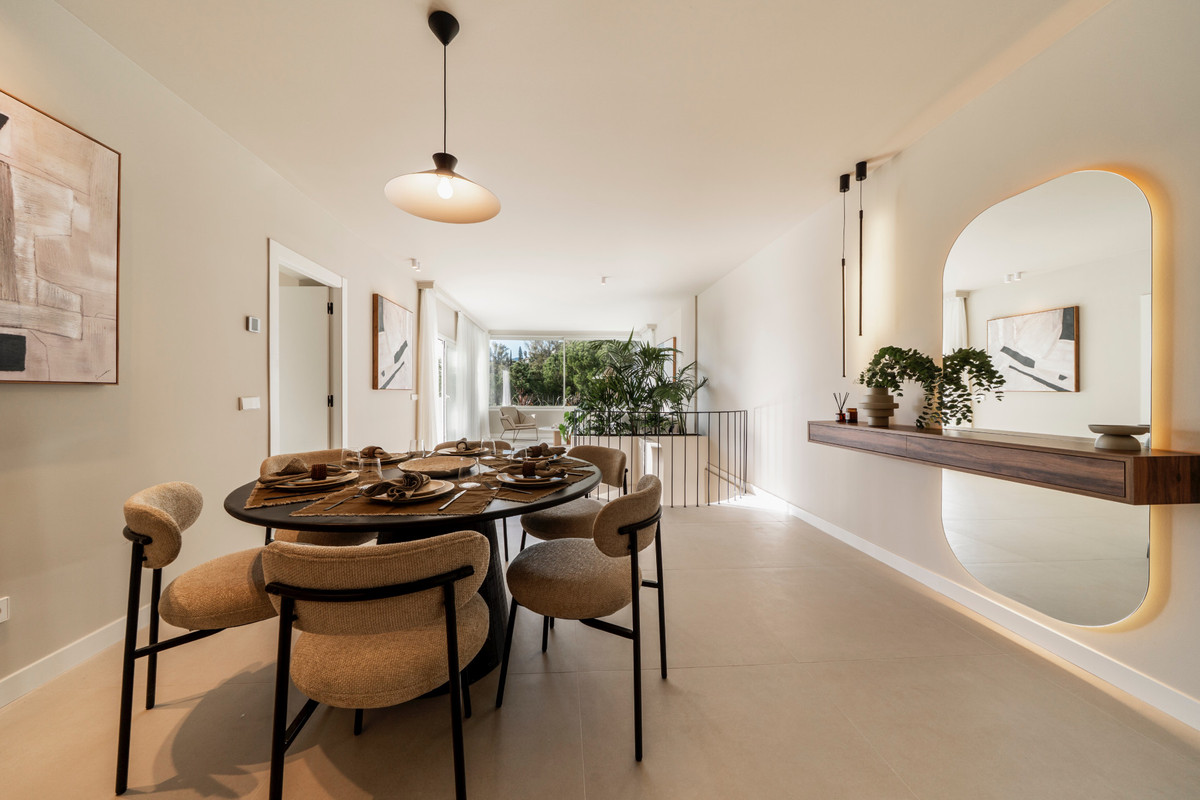 3 Bed Apartment for sale in La Quinta Costa Del Sol, Málaga, Spain