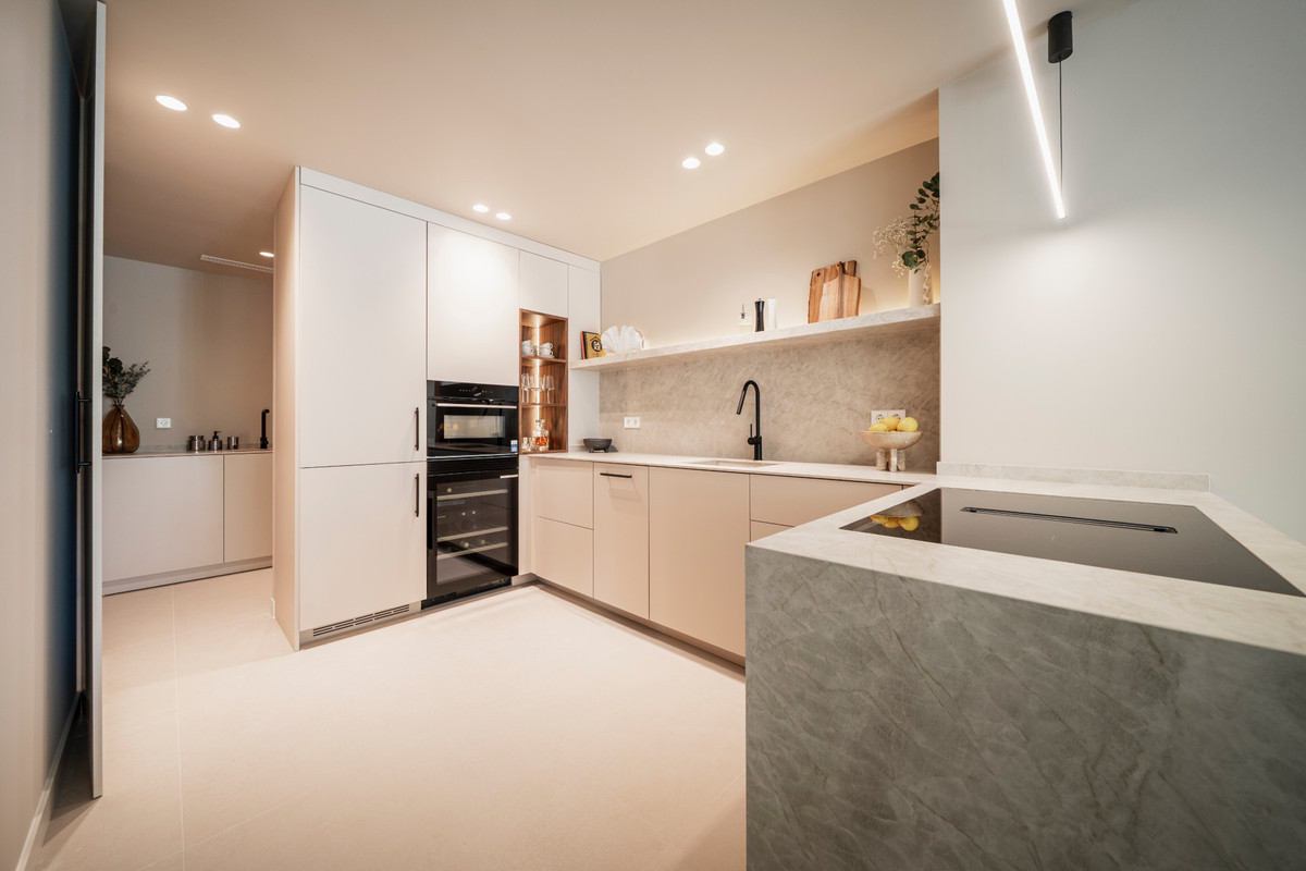 3 Bed Apartment for sale in La Quinta Costa Del Sol, Málaga, Spain