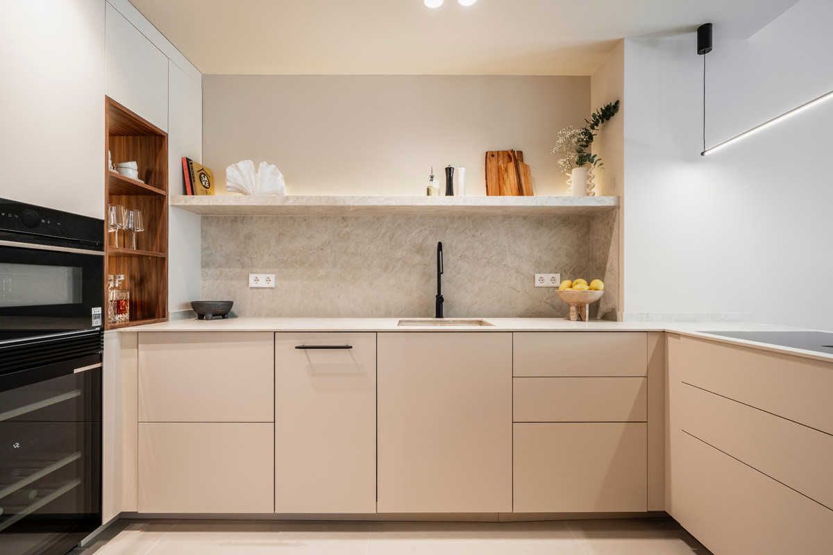 3 Bed Apartment for sale in La Quinta Costa Del Sol, Málaga, Spain