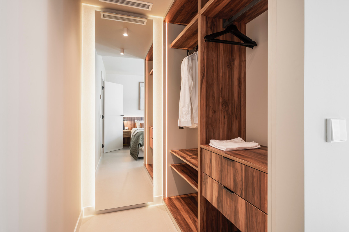 3 Bed Apartment for sale in La Quinta Costa Del Sol, Málaga, Spain