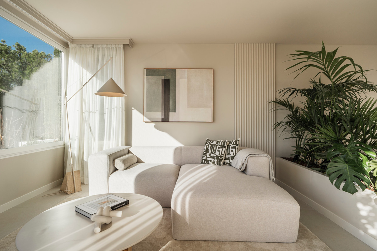 3 Bed Apartment for sale in La Quinta Costa Del Sol, Málaga, Spain