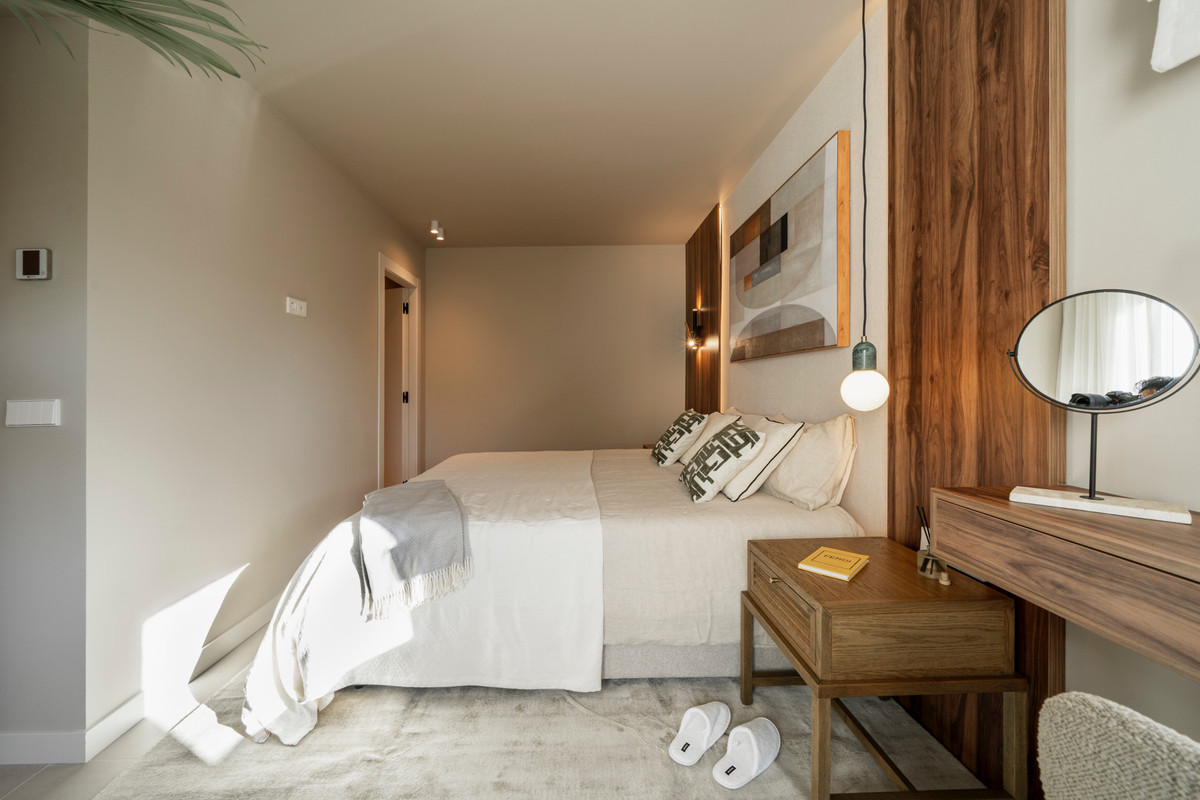 3 Bed Apartment for sale in La Quinta Costa Del Sol, Málaga, Spain