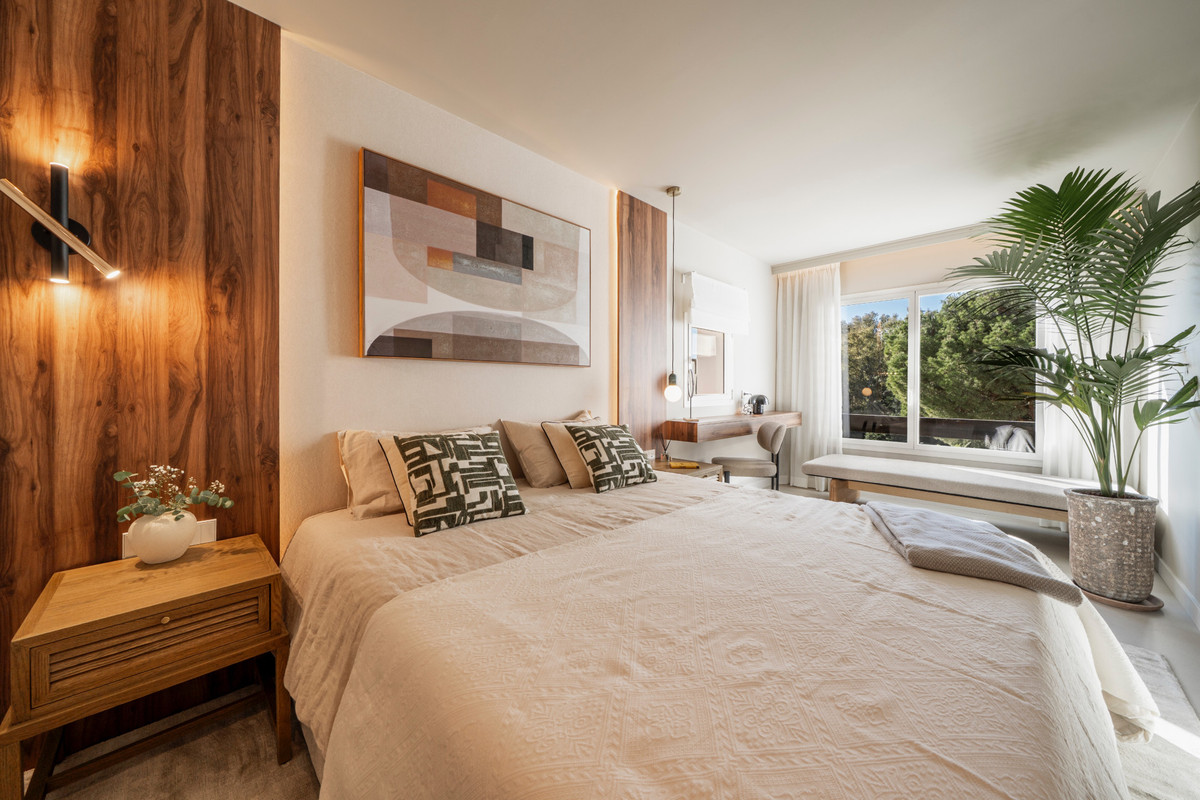 3 Bed Apartment for sale in La Quinta Costa Del Sol, Málaga, Spain