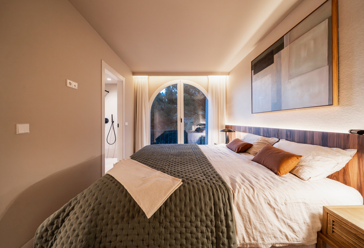 3 Bed Apartment for sale in La Quinta Costa Del Sol, Málaga, Spain