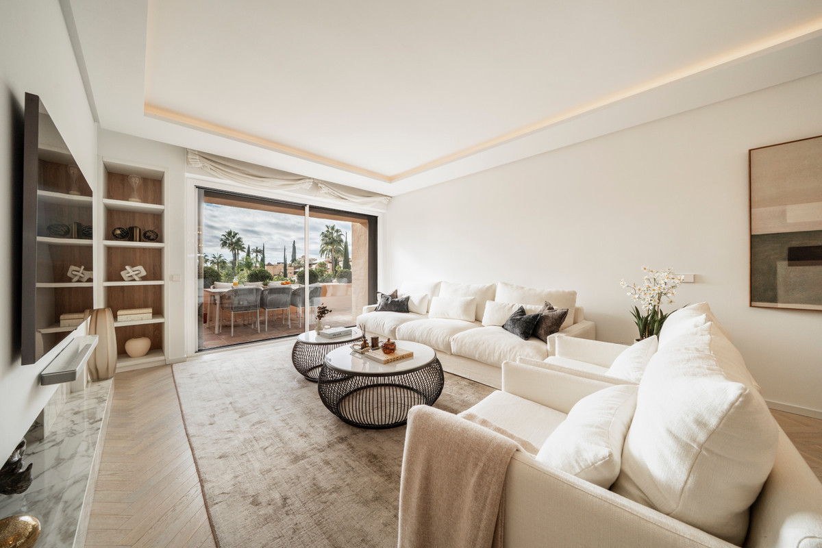 3 Bed Apartment for sale in Benahavís Costa Del Sol, Málaga, Spain