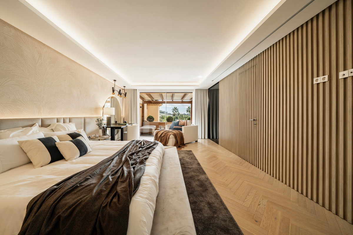 3 Bed Apartment for sale in Benahavís Costa Del Sol, Málaga, Spain