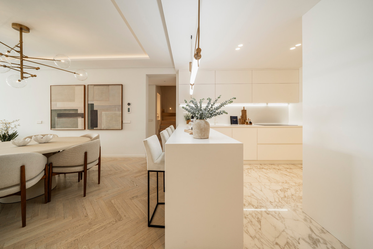 3 Bed Apartment for sale in Benahavís Costa Del Sol, Málaga, Spain