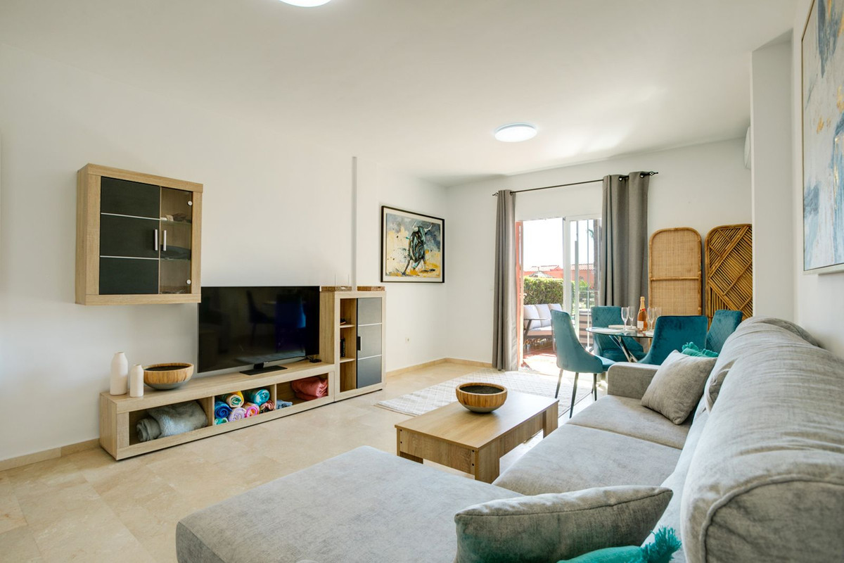 Se vende Apartamento Planta Baja de 2 dormitorios en Costa Del Sol, Málaga, España