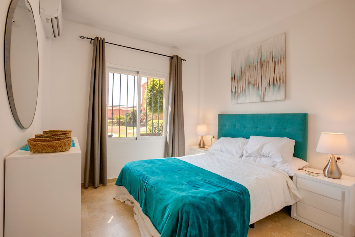 Se vende Apartamento Planta Baja de 2 dormitorios en Costa Del Sol, Málaga, España