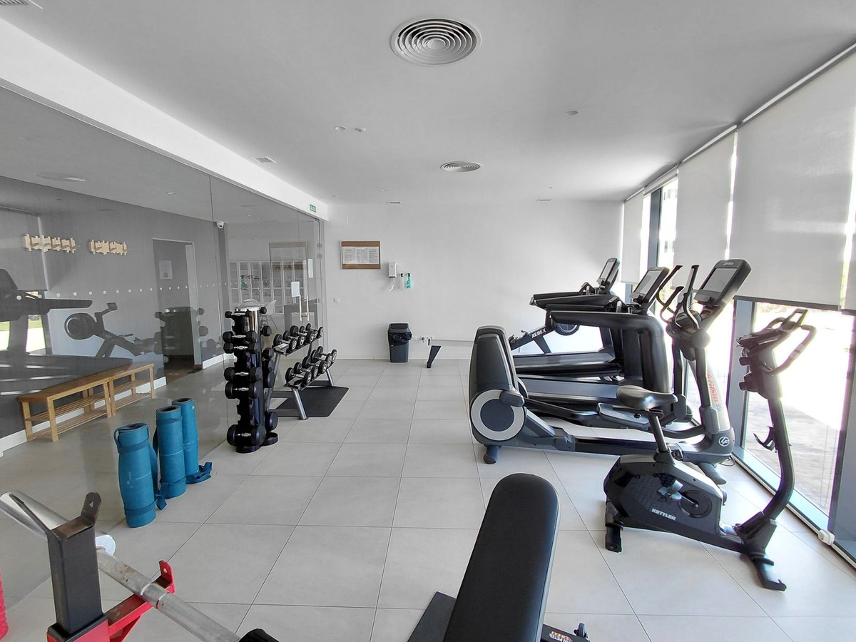 2 Bed Apartment for sale in La Duquesa Costa Del Sol, Málaga, Spain